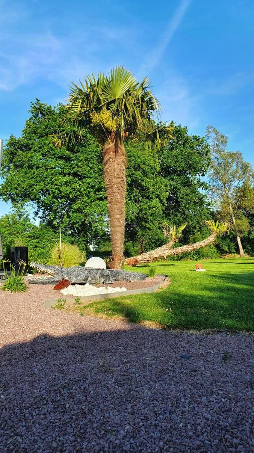 Bed and Breakfast Le Coup De Foudre Le Molay-Littry Exterior foto
