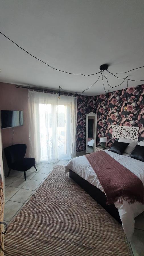 Bed and Breakfast Le Coup De Foudre Le Molay-Littry Exterior foto